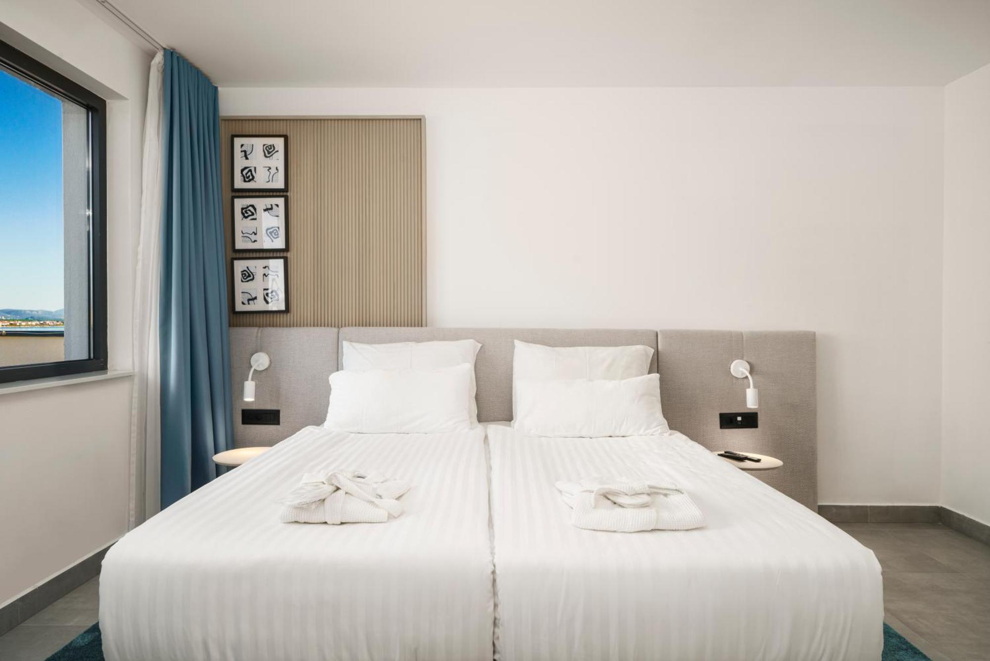 Seesea Hotel Vodice Esterno foto